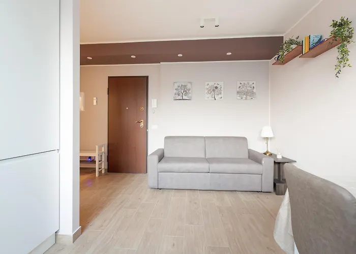 Guesthost - Affori M3 Modern And Cozy Apartman *