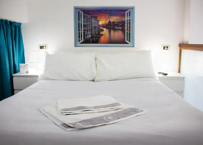 {cesco's Home} Certosa - 10 Min. Fiera - Sacco Apartamento