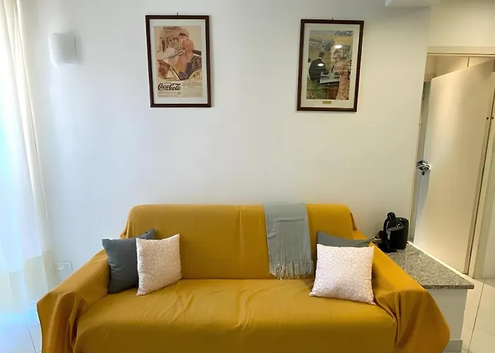 By The Martesana River Lejlighed