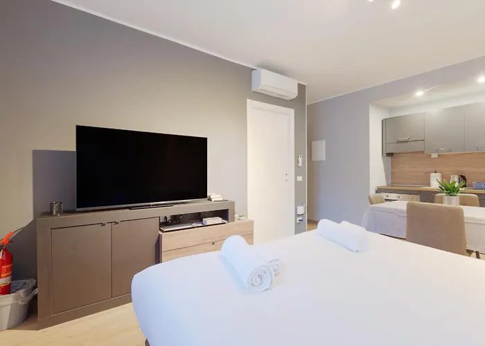 Guesthost - Affori M3 Modern And Cozy *