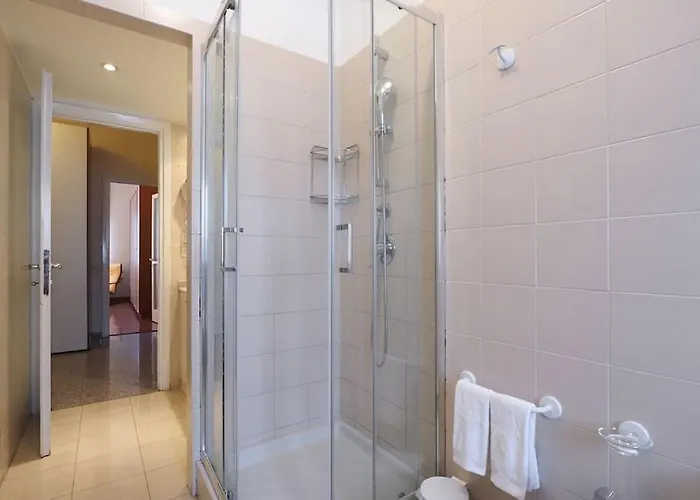 Contempora - Trilocale Lagosta 9 * ميلان