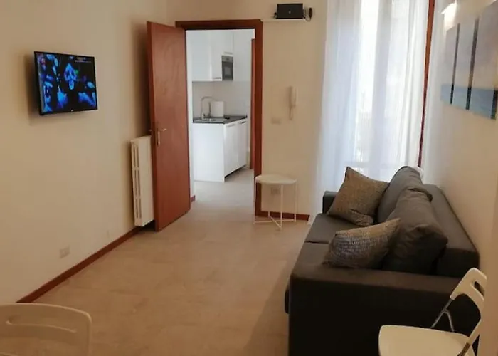 Trilocale Zona Loreto Mm1 - Viale Monza 10 Апартаменты
