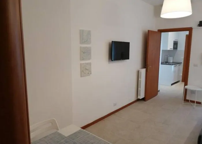 Appartamento Trilocale Zona Loreto Mm1 - Viale Monza 10 *