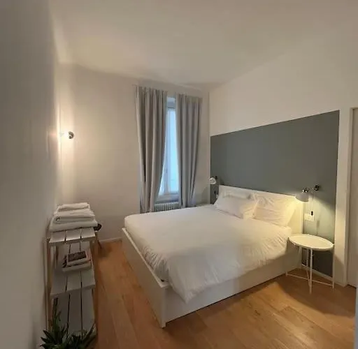 Bilocale Di Charme 아파트 *