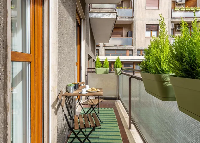 Rail24 - 9 Min Dal Duomo - Stazione Apartament *