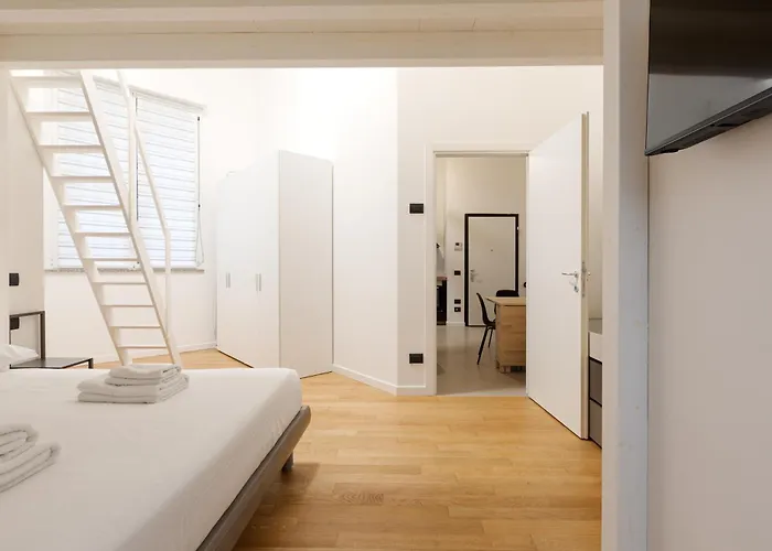 דירה Guesthost - Cozy Corner With Balcony And Private Garage! *