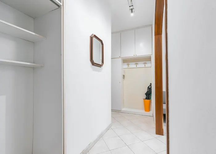 Daire Ihost - De Andreis 11 Milano