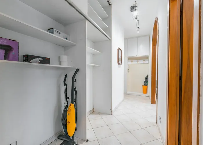 Ihost - De Andreis 11 * Milano