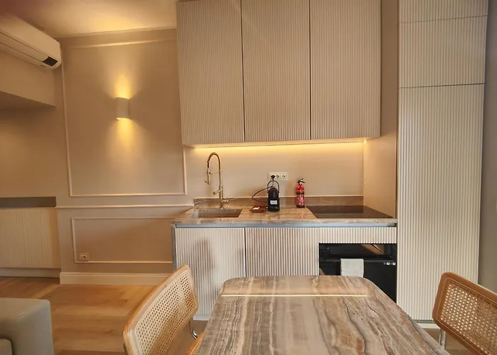 Ottoboni 2b Luxury Penthouse