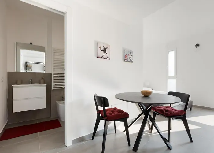 Lägenhet Guesthost - Udine M2 - Bright And Cozy