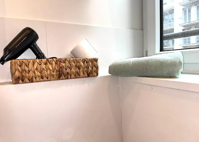 Rainbow Flat- Monolocale Luminoso アパート *