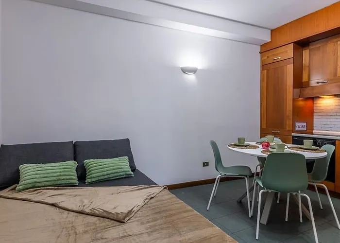 Close To Duomo Lovely City Center Flat *