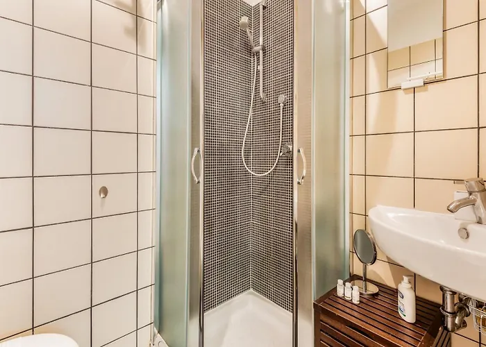 Pt.venezia M1 In50m-duomo10'-stazione 9' * Милан