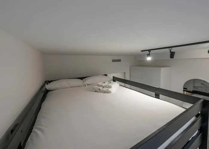 Vallarsa 10 - Int.02 Appartamento *