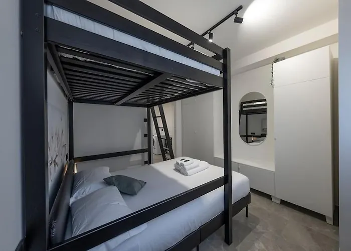 Vallarsa 10 - Int.02 * Milano