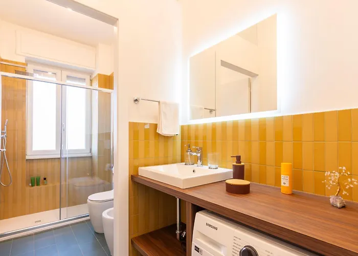 Guesthost - Casa Giuliana Splendido Trilocale * Milano