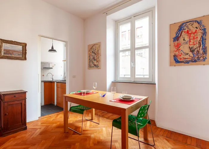 Comodo Nel Centro Storico Di - San Vincenzo *