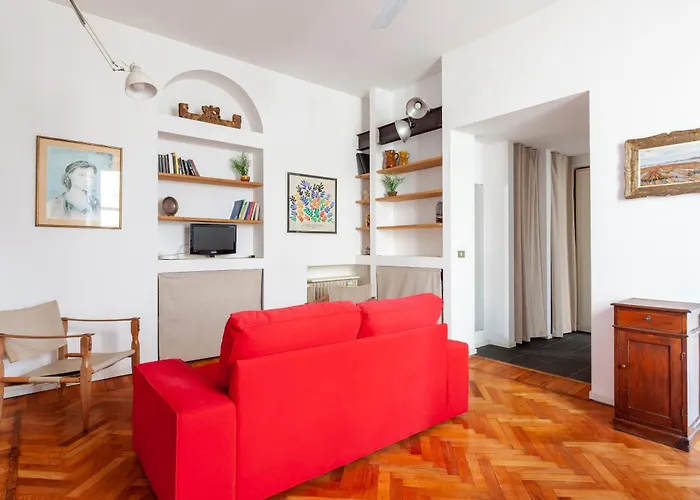 Comodo Nel Centro Storico Di - San Vincenzo *