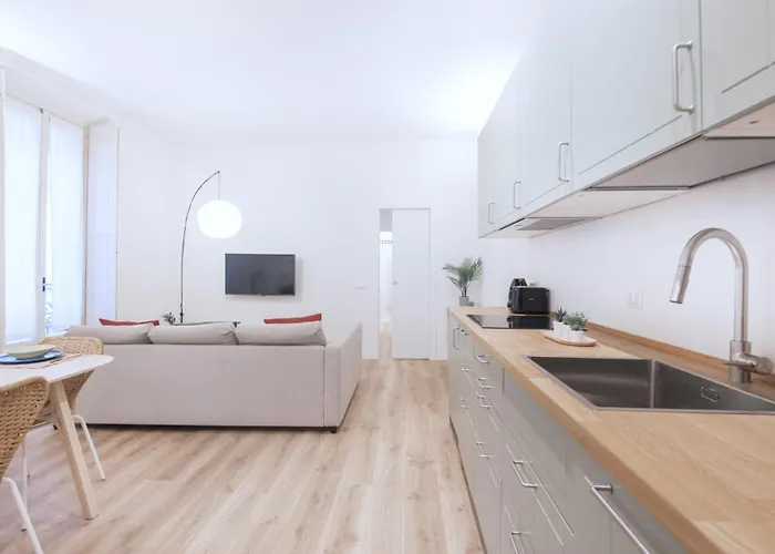 Easylife - - Lecco 5 P2 - In Porta Venezia Daire