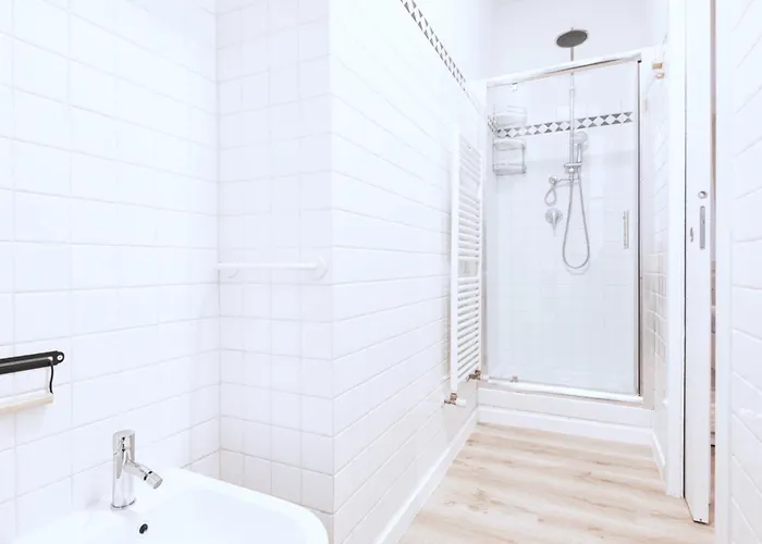 Easylife - - Lecco 5 P2 - In Porta Venezia * Milano