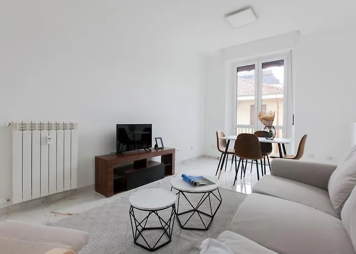Hacca Collection - Bocconi, Porta Romana 2br Appartement *