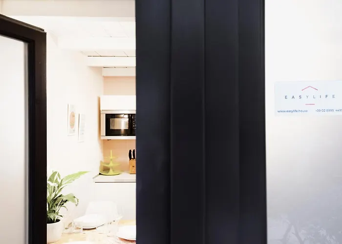 Easylife - - Corso Xxii Marzo 39pt - Duomo Apartment