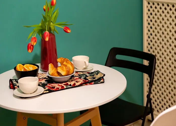 The Rent - Spacious One-bedroom Near The Columns Of San Lorenzo Milánó