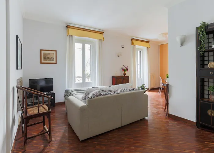The Rent - Spacious One-bedroom Near The Columns Of San Lorenzo Apartman Milánó