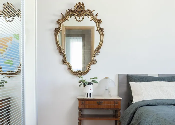 Two Spacious Bedrooms 1 Minute To Metro Stop *