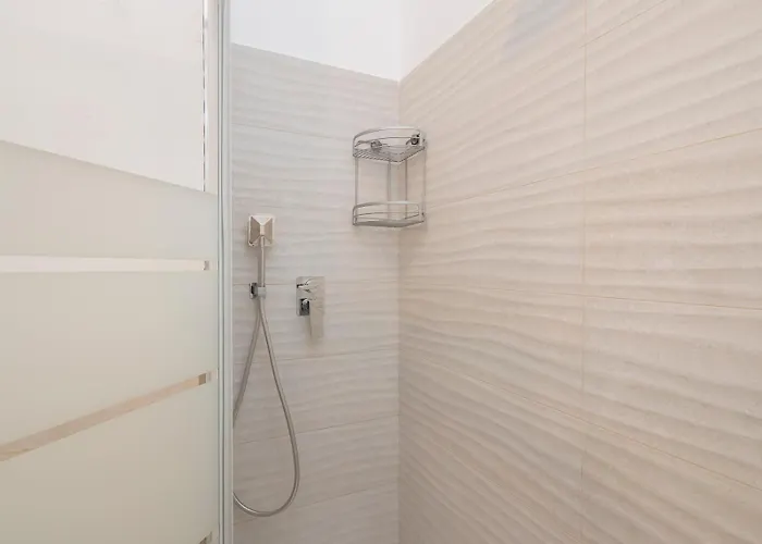 Ihost Flat - Giambellino 131-2 Daire