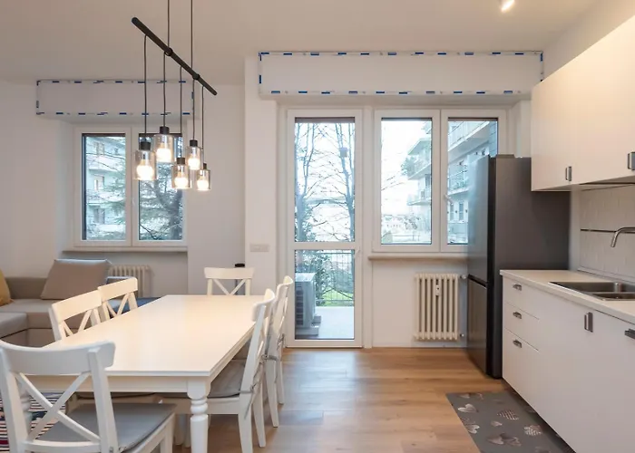 Ihost Flat - Giambellino 131-1 شقة