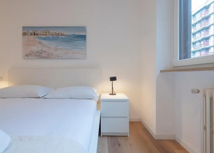 Ihost Flat - Giambellino 131-1 * ميلان