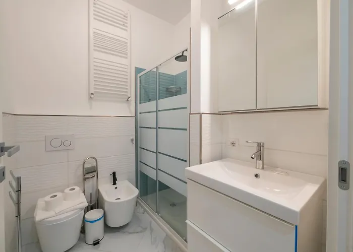 Ihost Flat - Giambellino 131-1 * ميلان