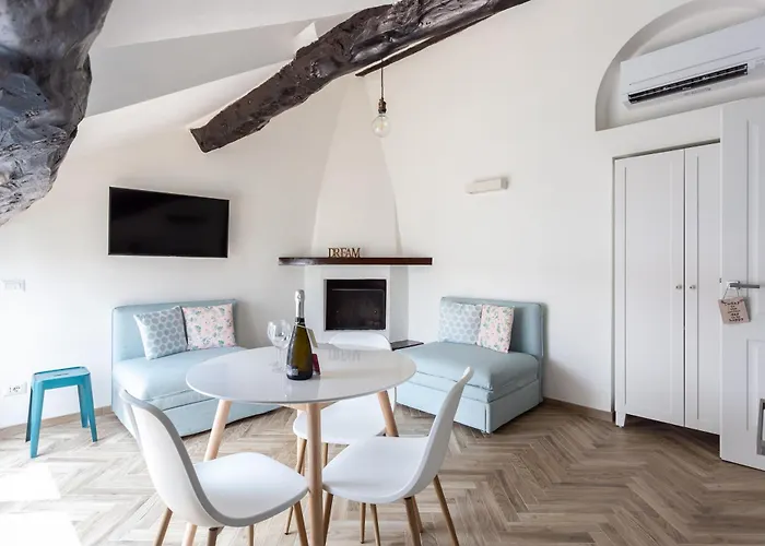 Mortara Navigli ميلان