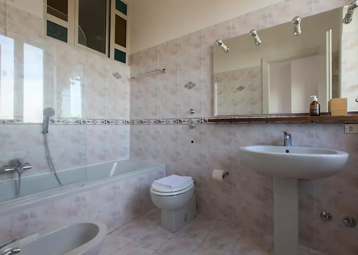 Hacca Collection - Isola 1br דירה *