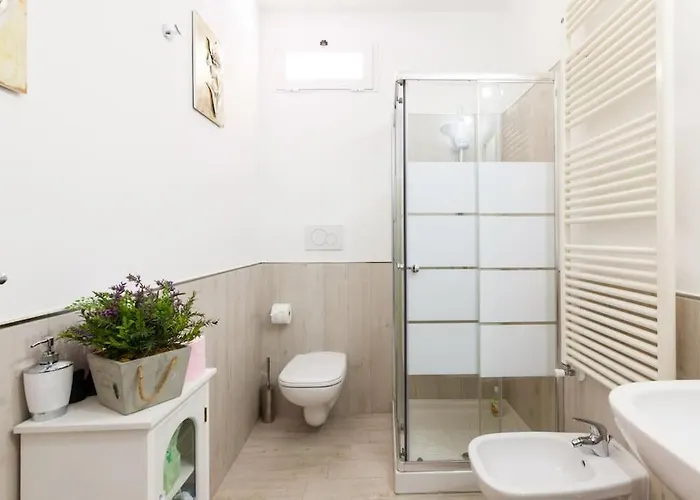 Elegant Triplex Townhouse With Luxe Terrace * 米兰