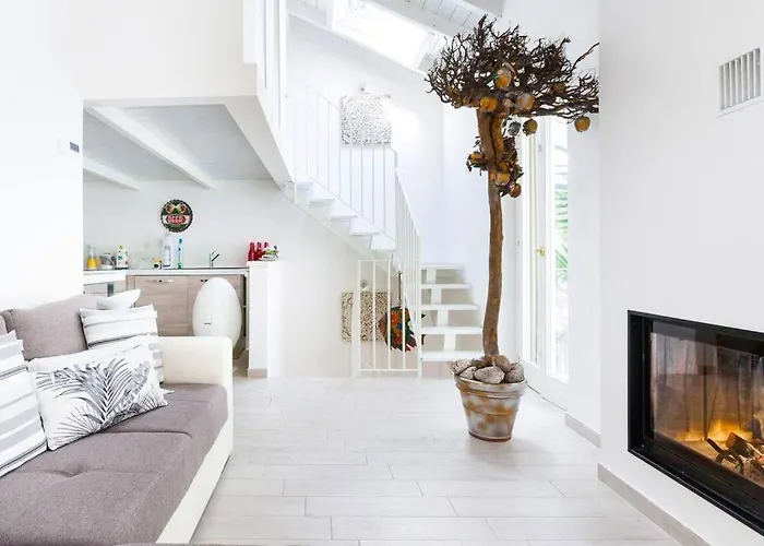 Elegant Triplex Townhouse With Luxe Terrace