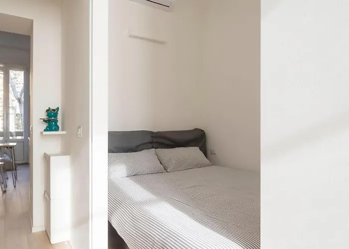 Hacca Collection - Bocconi, Navigli 1br * 밀라노