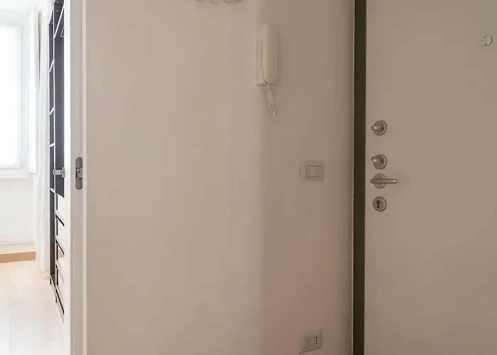 Hacca Collection - Bocconi, Navigli 1br * 밀라노