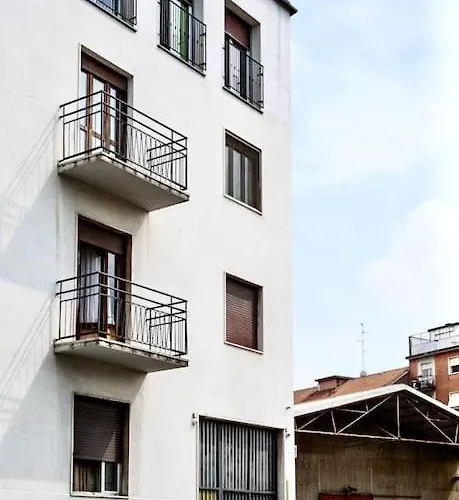 People In Apartment *