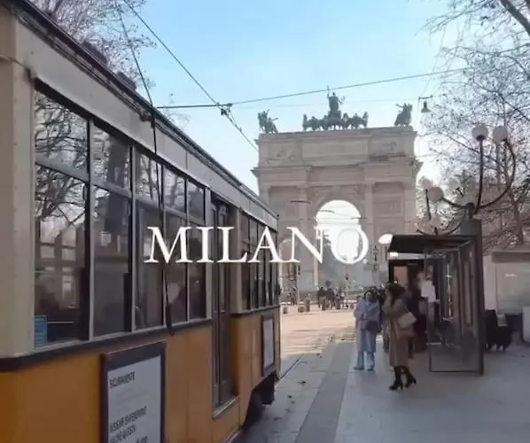 People In Apartment *