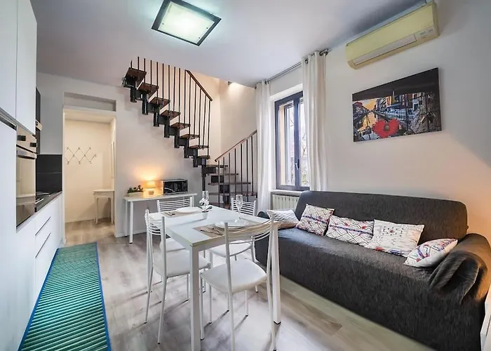 Ampio Quadrilocale Navigli/forum + Free Parking *