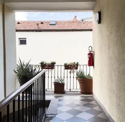 Arco Della Pace Charm Lägenhet *