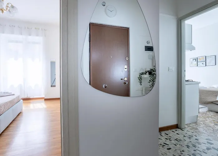 Cesare's Nest - Super Position *