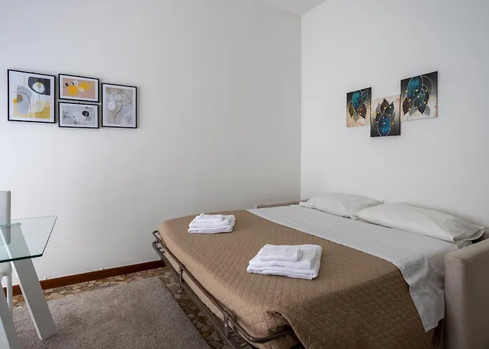 Cesare's Nest - Super Position Milán