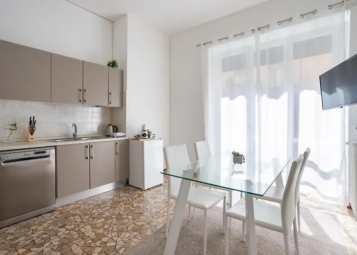 Cesare's Nest - Super Position *