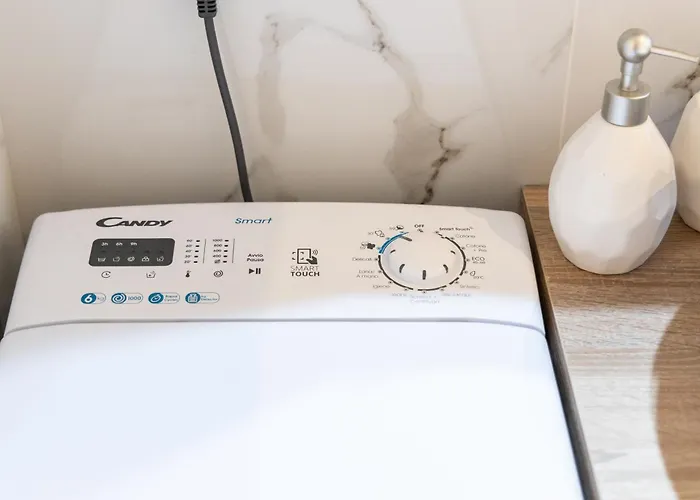 Studio's Nest - Close To Metro And Linate Airport Apartment *