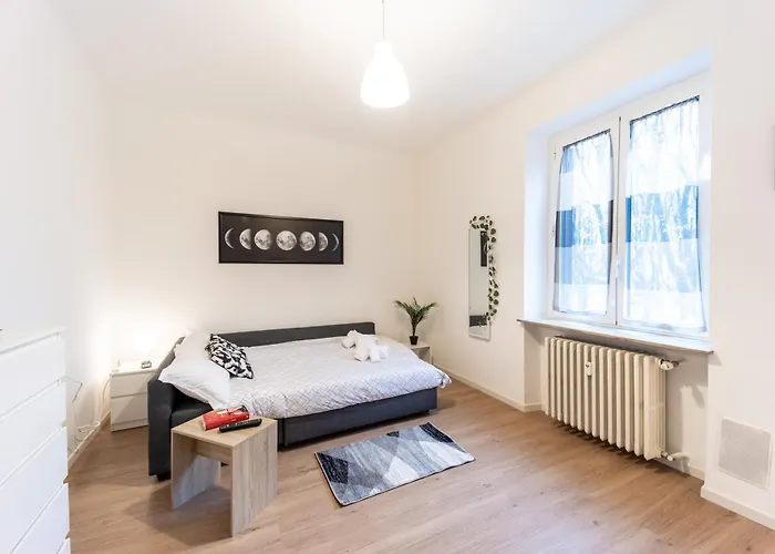 Studio's Nest - Close To Metro And Linate Airport Apartment *