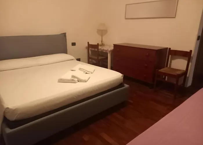 Comfortable Typical Old Style דירה מילאנו