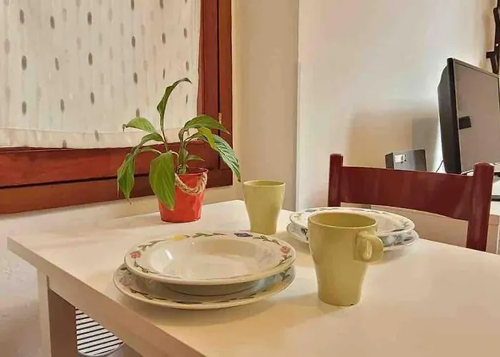 דירה Comfortable Typical Old Style *